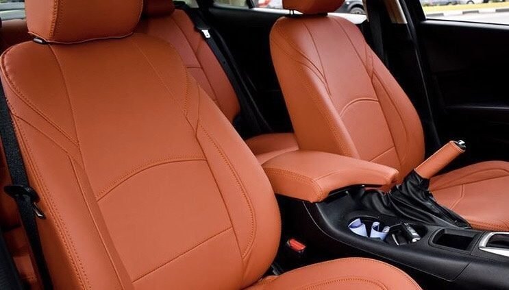 جلد كرسي السيارة