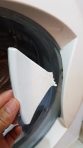 اسباب كسر مقبض الغسالة 1